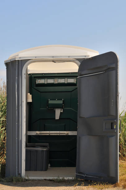 Porta potty delivery and setup in Snyder, OK